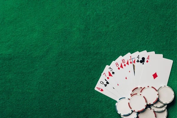 Live blackjack table with multilingual dealer and live-streaming interface